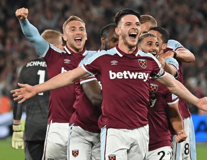 NBA常规赛战报：湖人客场险胜太阳,